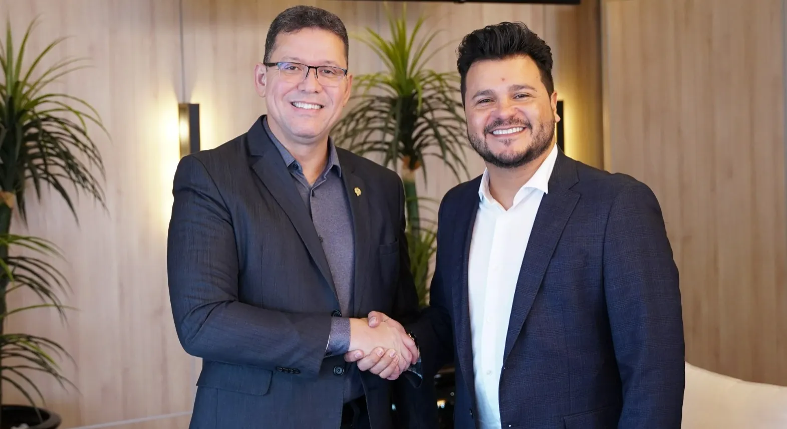 DIREITA DESINTEGRA, ESQUERDA APLAUDE - Governo de Rondônia rebate denúncia de Marcelo Cruz e escancara as tensões políticas